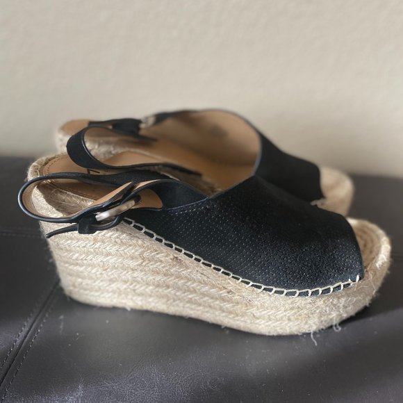 Marc Fisher Nordstrom mules - Picture 1 of 1